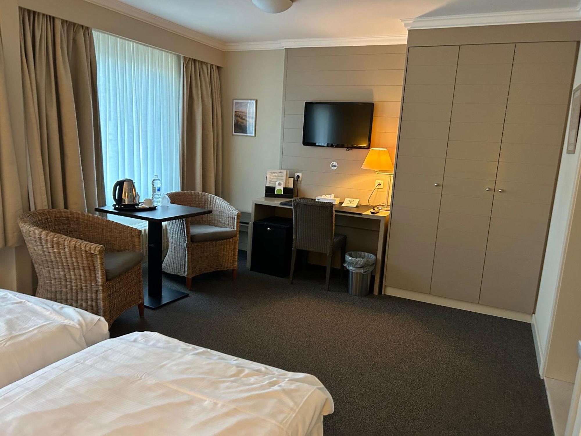 Hotel Atlas Брюгге Экстерьер фото